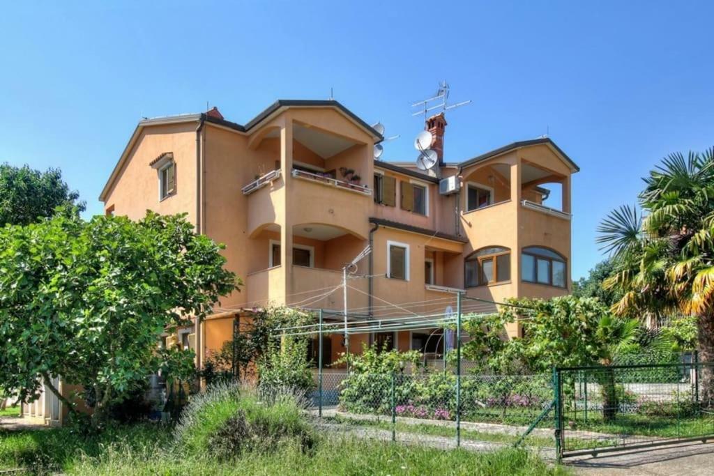 Apartments Kanegra อูมัค ภายนอก รูปภาพ